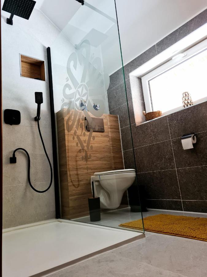 Apartament W Jalowcach Gronkow Exteriör bild